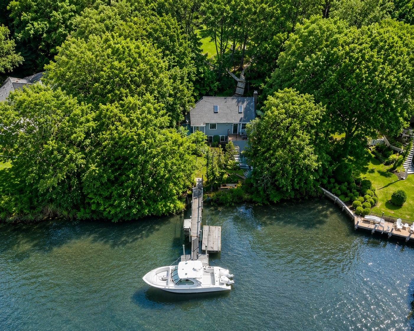 Property at 29 Childs River Rd, Falmouth, MA 02536