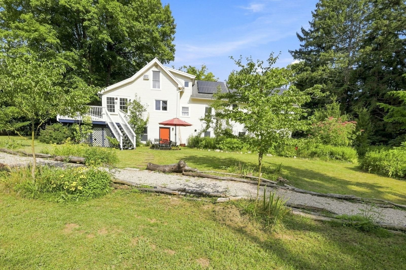 143 Park St Easthampton — Photo 31 of 42