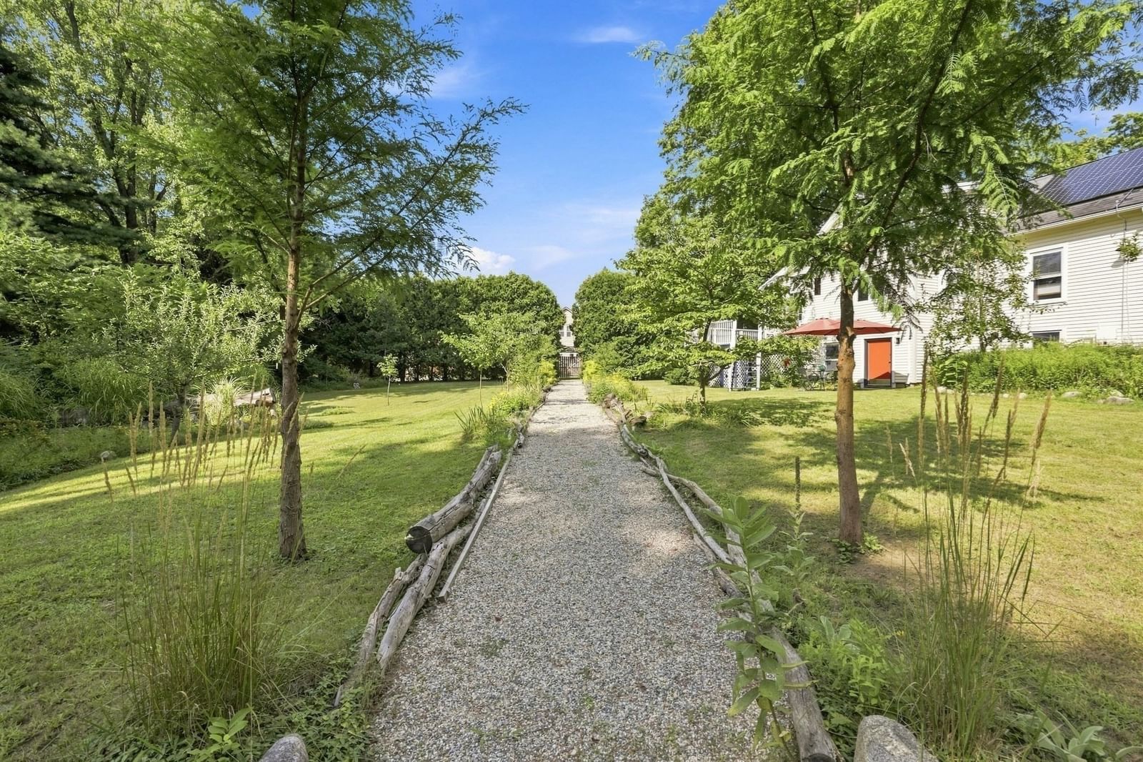143 Park St Easthampton — Photo 38 of 42