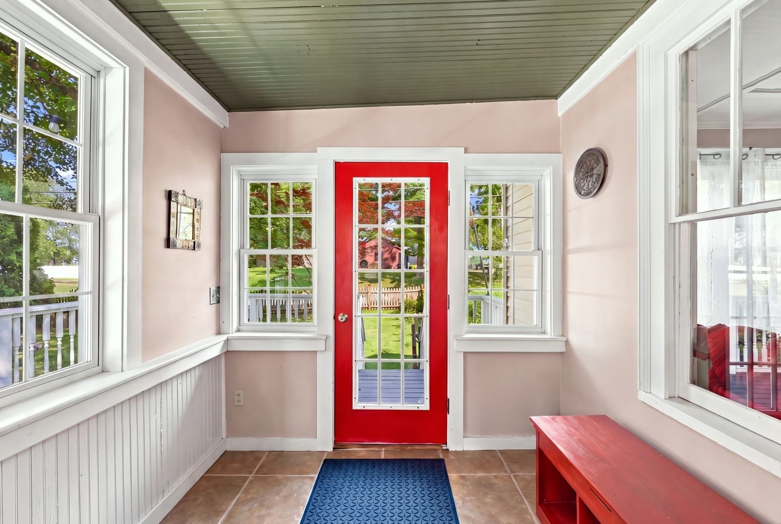 143 Park St Easthampton — Photo 6 of 42