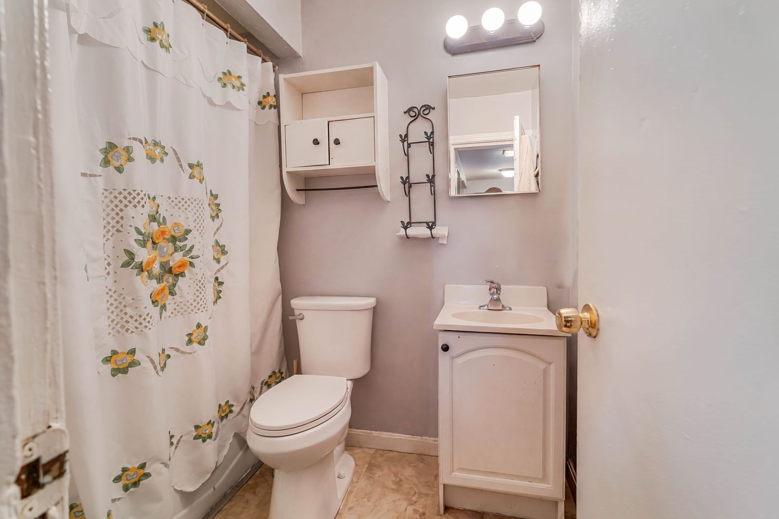 104 Lawrence Framingham — Photo 4 of 22