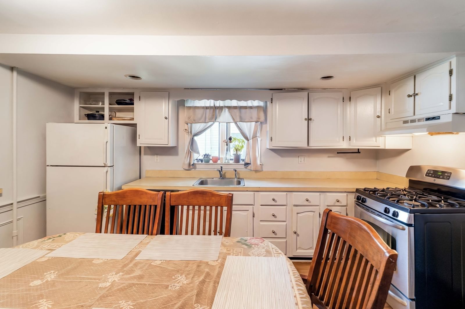104 Lawrence Framingham — Photo 7 of 22