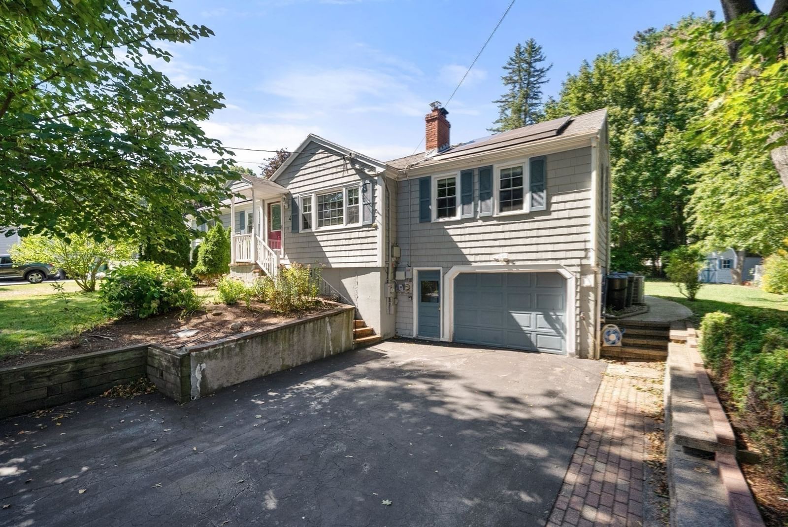 4 Carson Rd Woburn — Photo 2 of 33