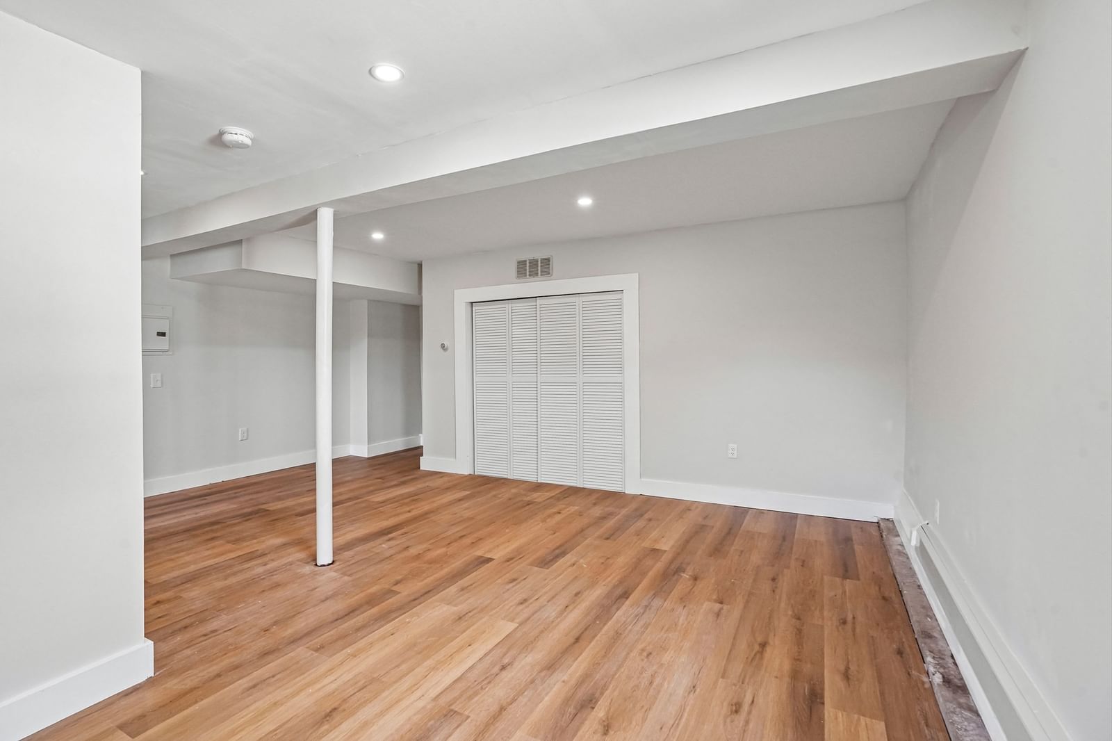 7 Nirvana Dr Saugus — Photo 16 of 28