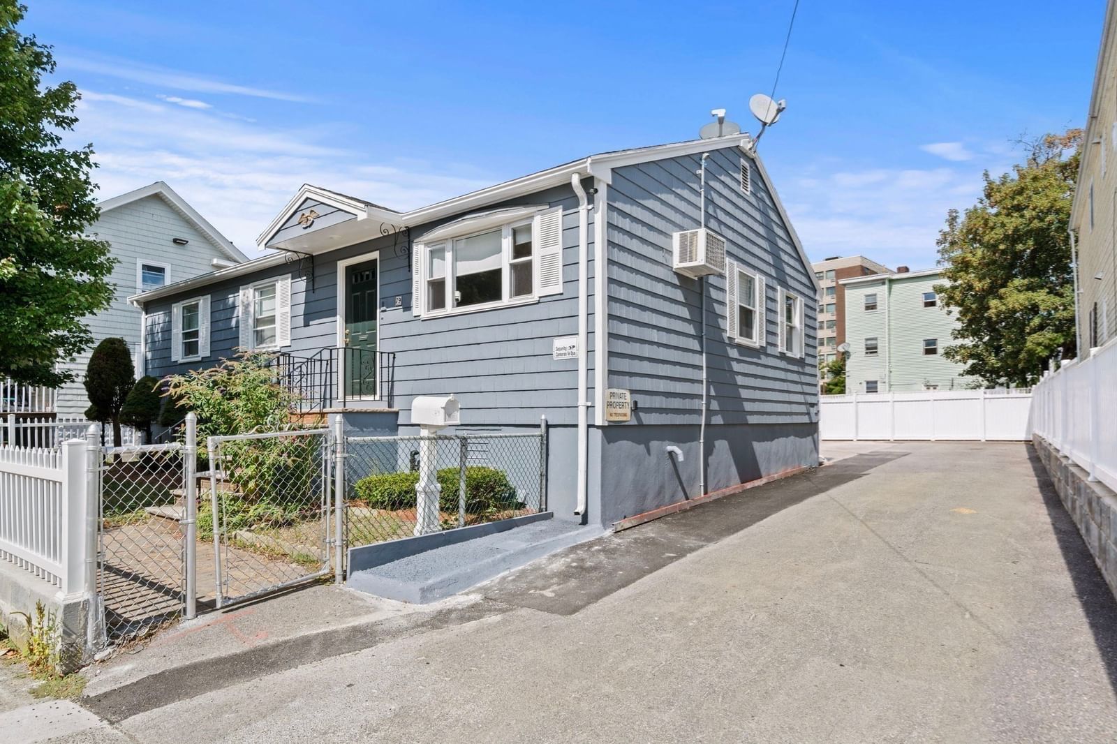 79 Johnson St Lynn — Photo 1 of 34