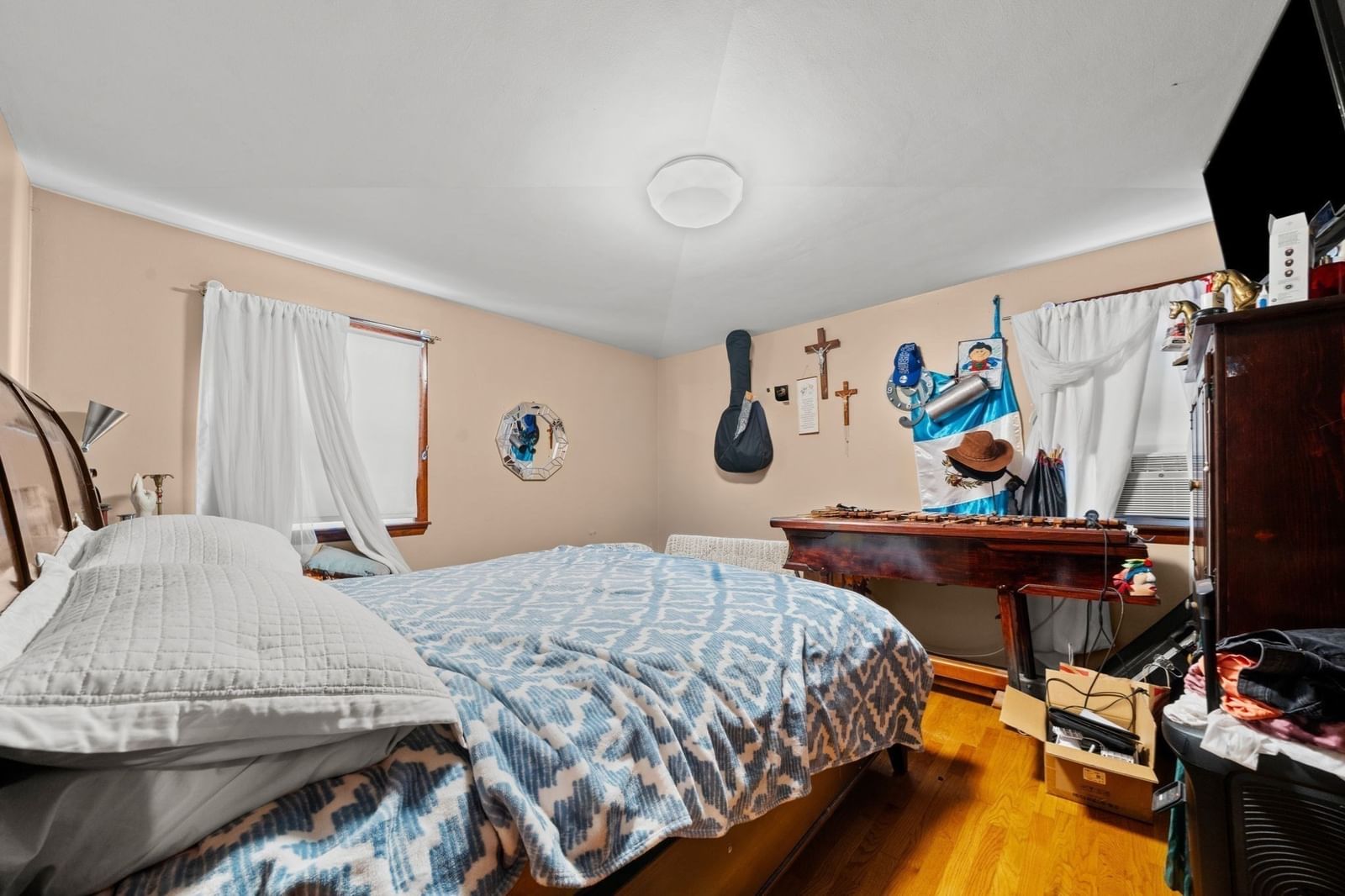 79 Johnson St Lynn — Photo 9 of 34