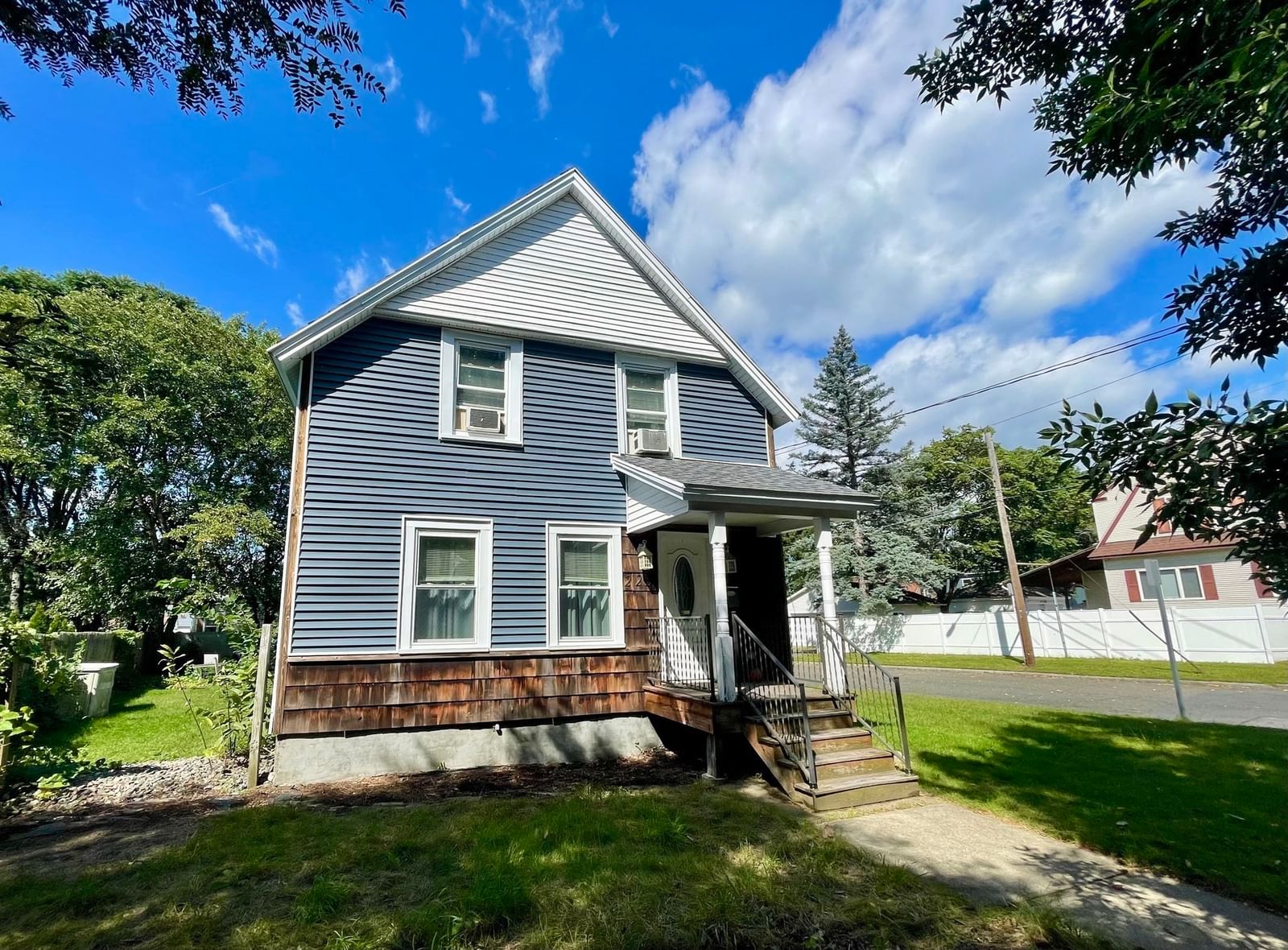 222 Parker St Springfield — Photo 3 of 28