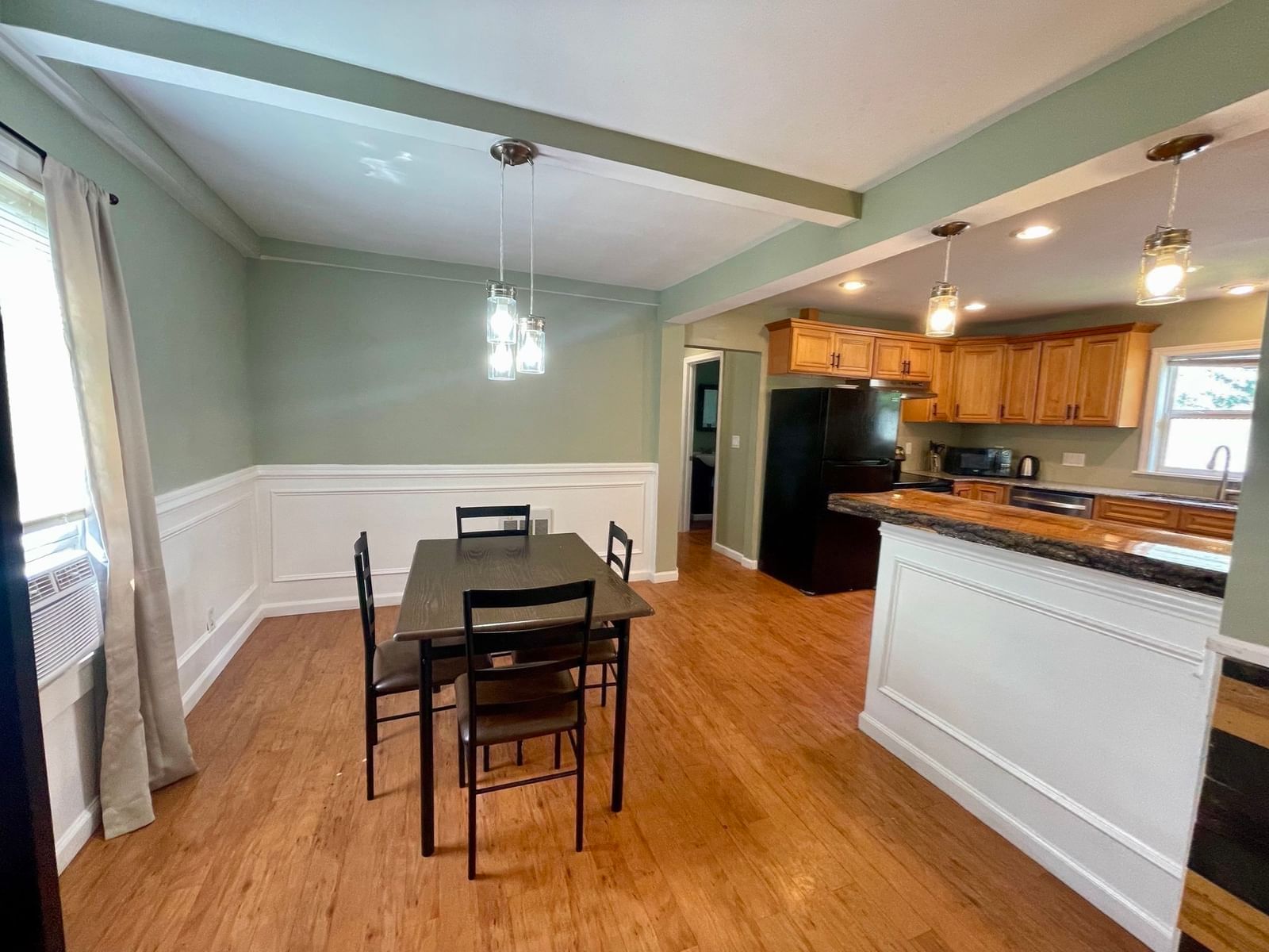 222 Parker St Springfield — Photo 7 of 28