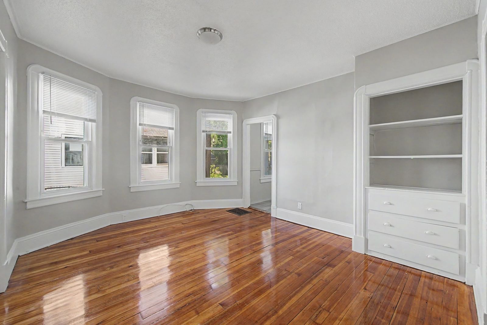 62-64 Alderman Street Springfield — Photo 9 of 23