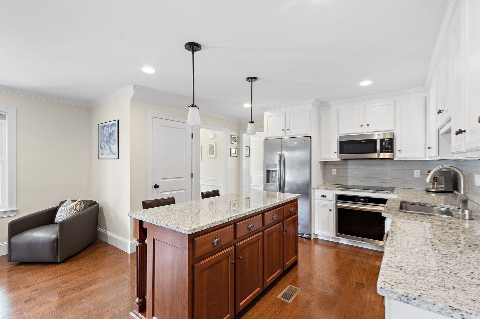80 Pleasant St #80 Medfield — Photo 10 of 40