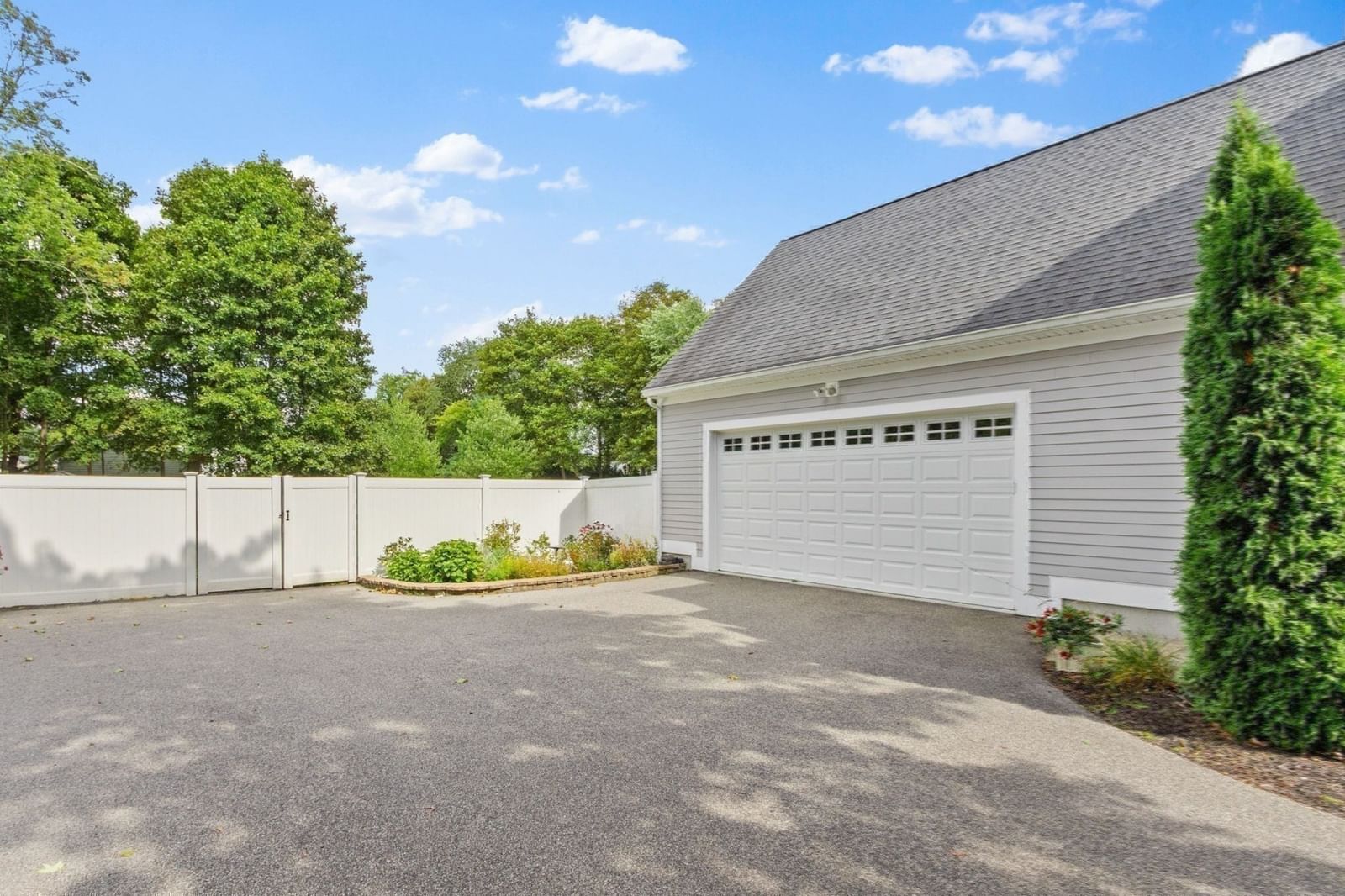 80 Pleasant St #80 Medfield — Photo 31 of 40
