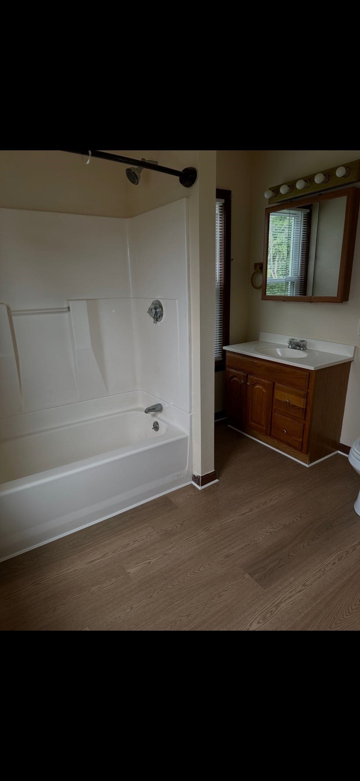 47 Lincoln St Webster — Photo 10 of 10