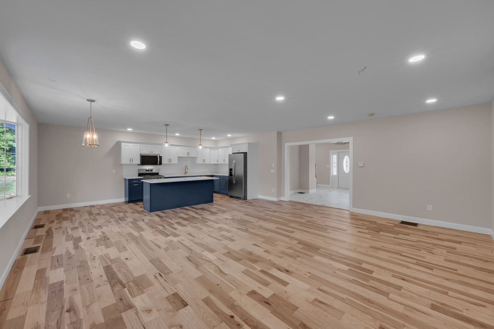 765 Massachusetts Avenue #B Lunenburg — Photo 11 of 42