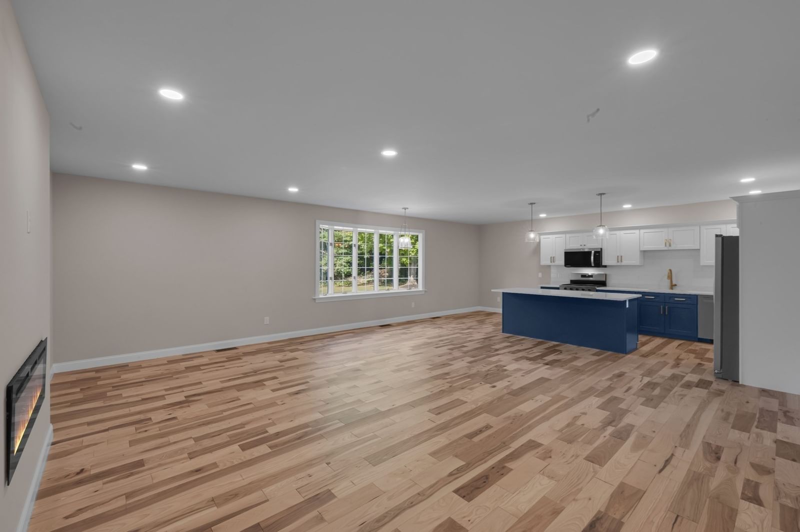 765 Massachusetts Avenue #B Lunenburg — Photo 12 of 42