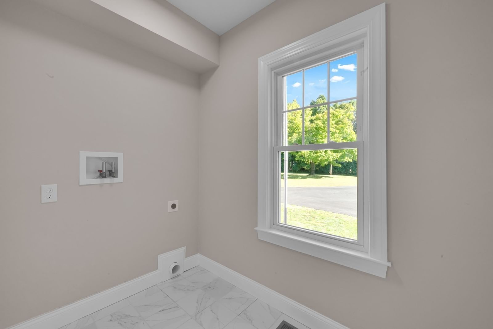765 Massachusetts Avenue #B Lunenburg — Photo 15 of 42