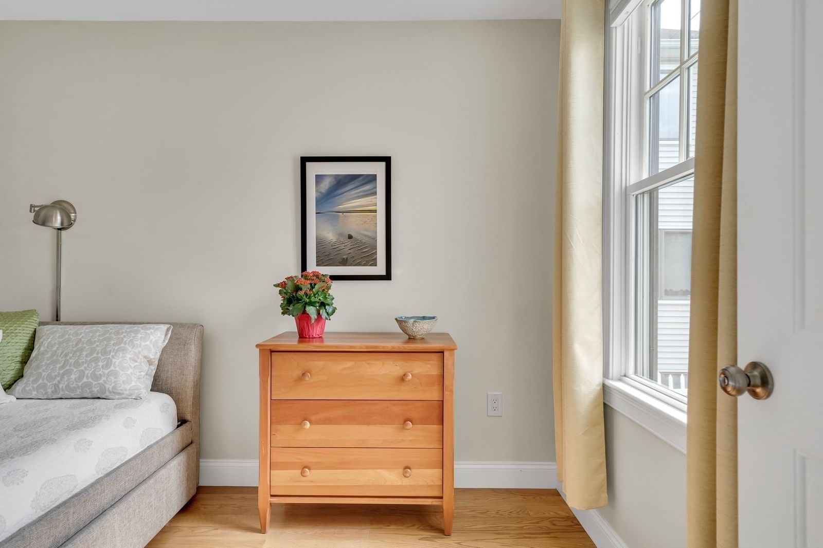 33 Clyde St #1 Somerville — Photo 17 of 29