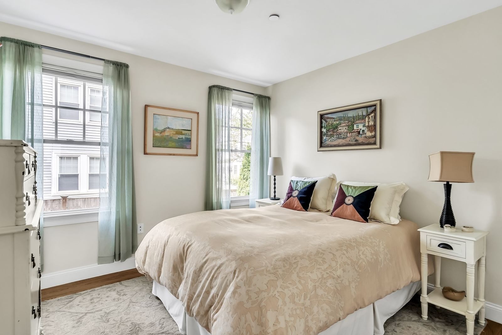 33 Clyde St #1 Somerville — Photo 9 of 29