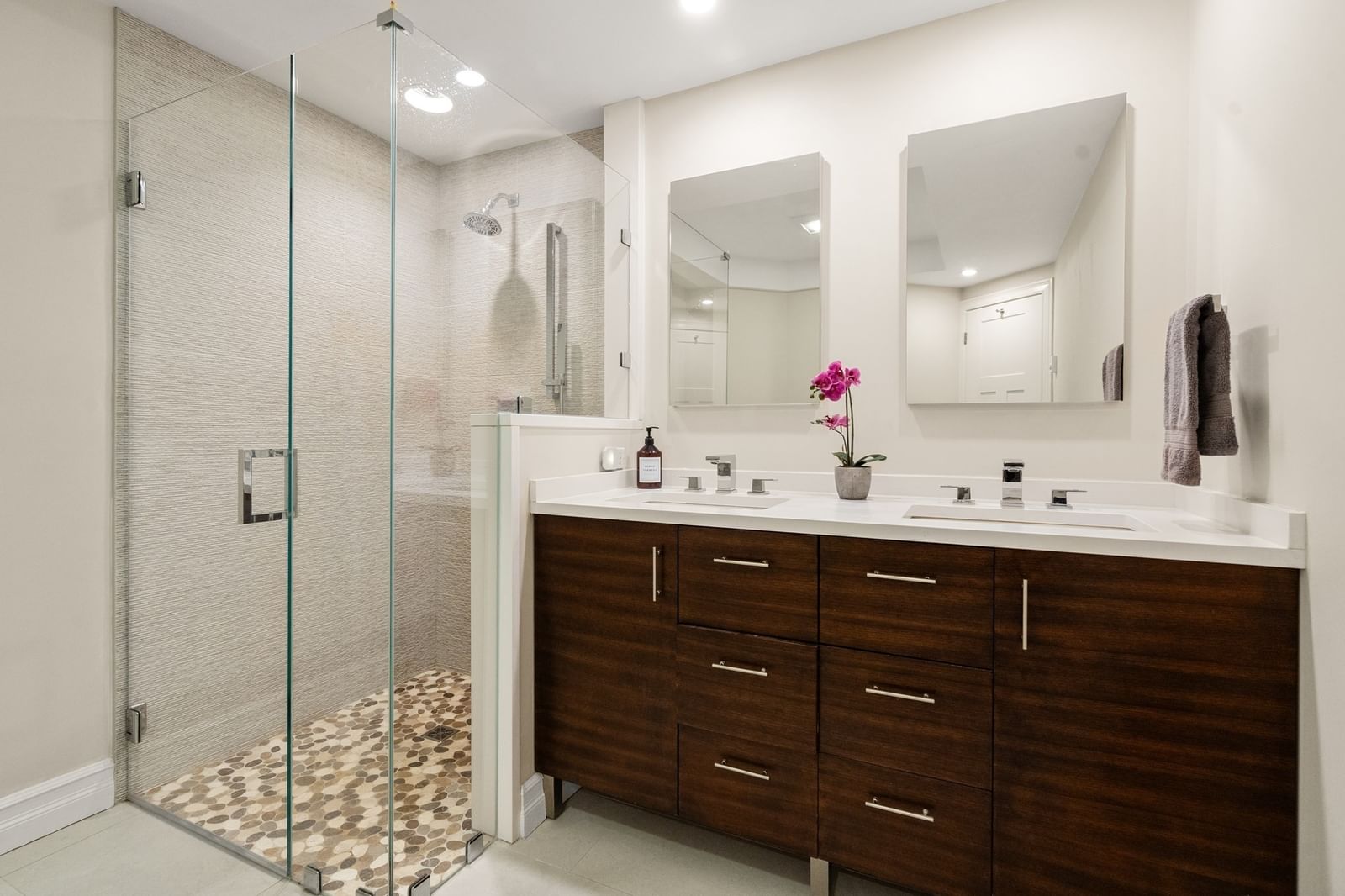 80 Commercial St #2 Boston — Photo 8 of 20