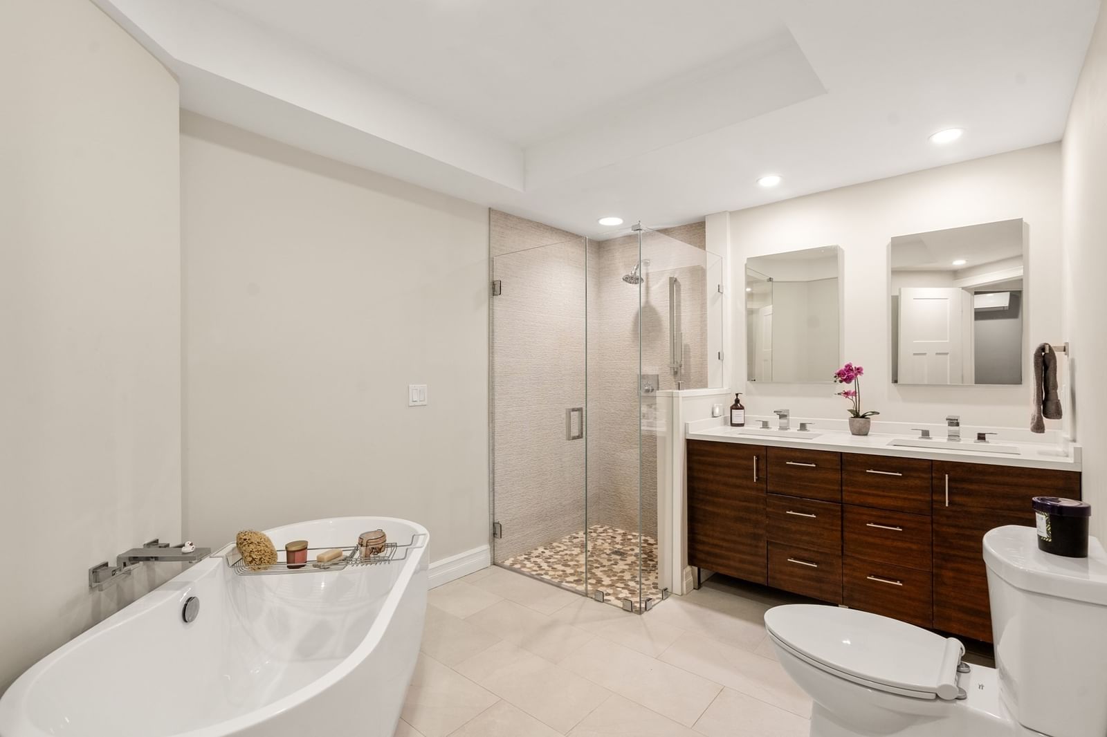 80 Commercial St #2 Boston — Photo 9 of 20