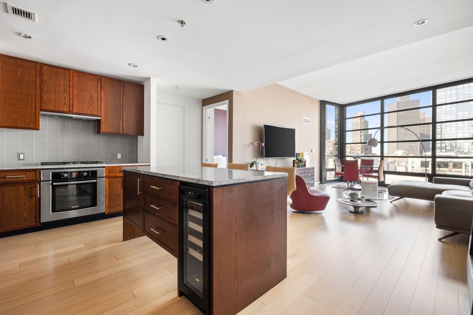 580 Washington St #PH5 Boston — Photo 2 of 36