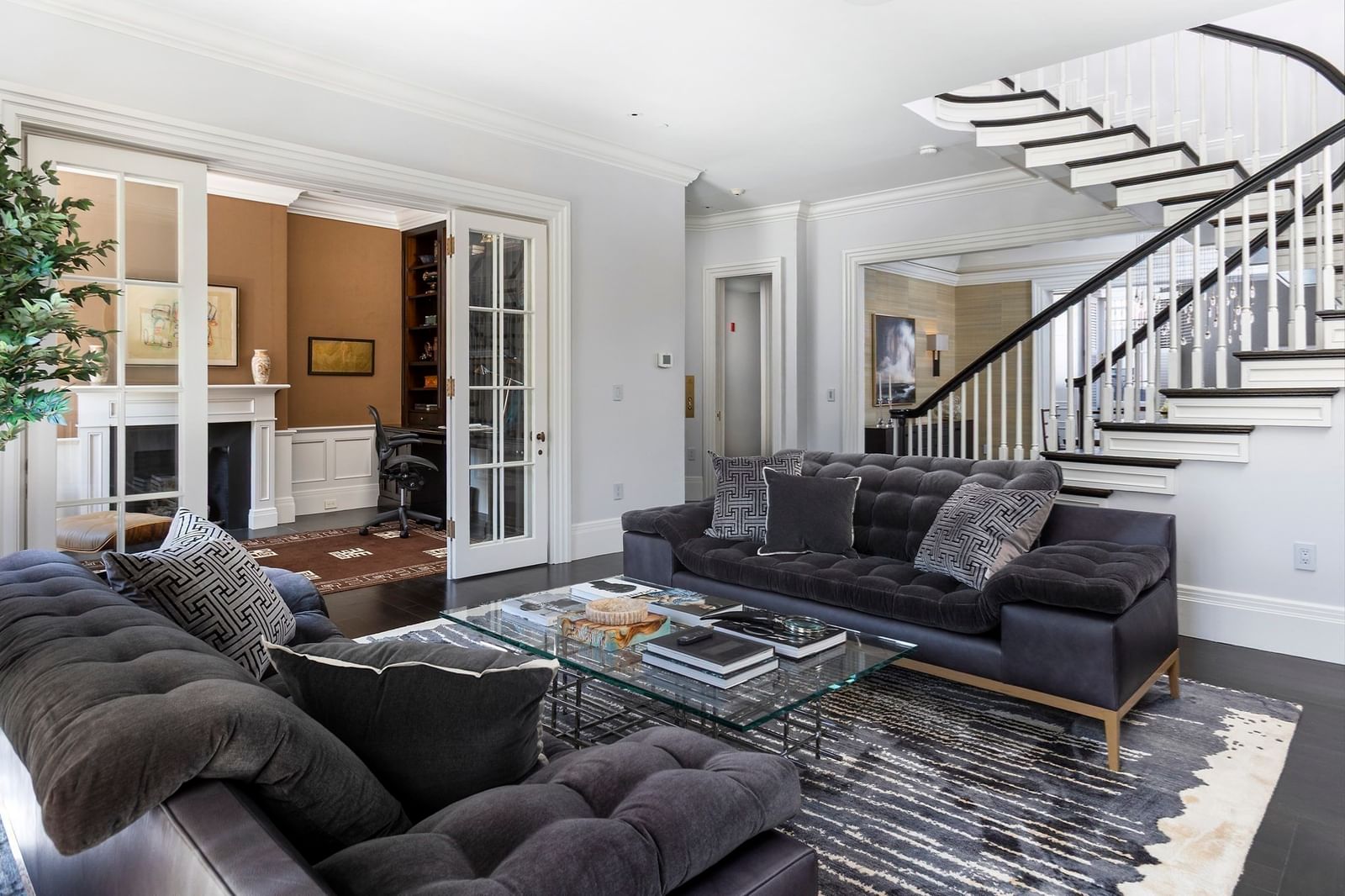 17 Commonwealth Ave #PH Boston — Photo 3 of 22