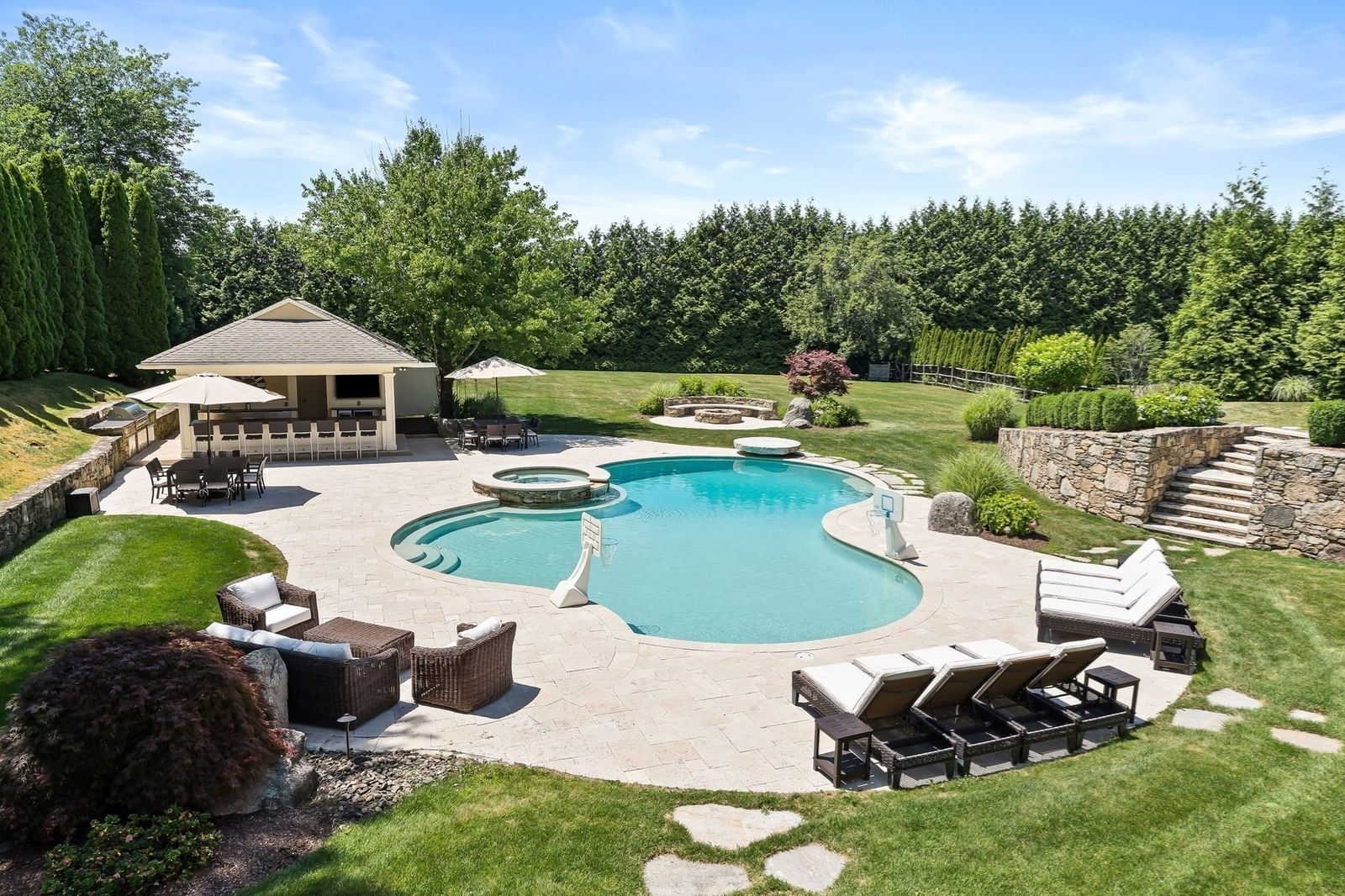 7 Pegan Ln Natick — Photo 13 of 37