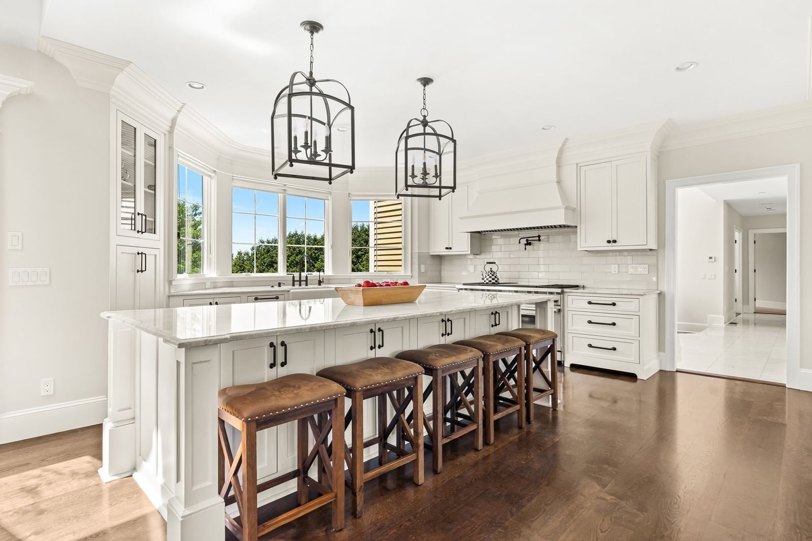 7 Pegan Ln Natick — Photo 6 of 37
