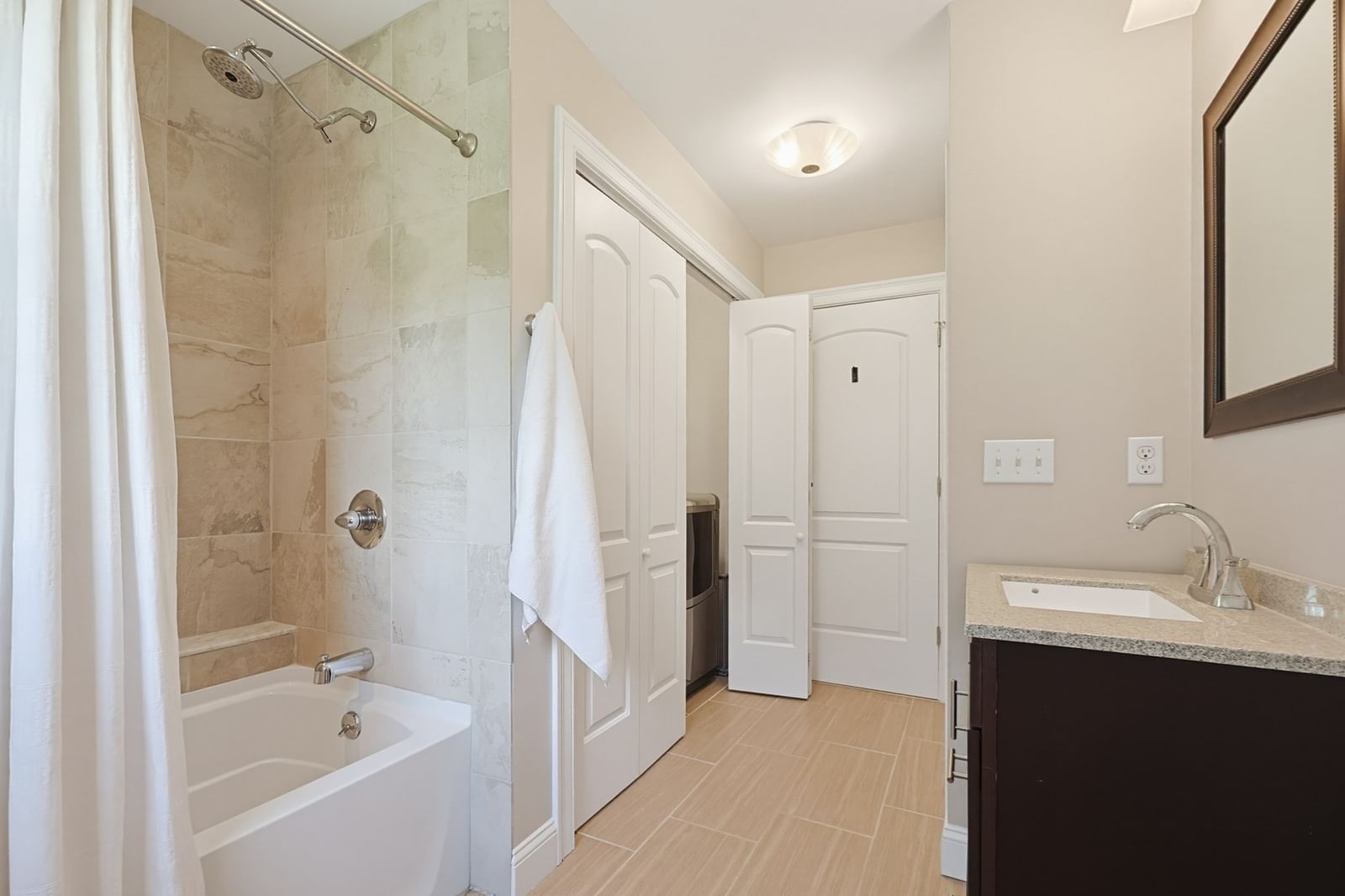 22 Willowbe Ct North Attleboro — Photo 28 of 42