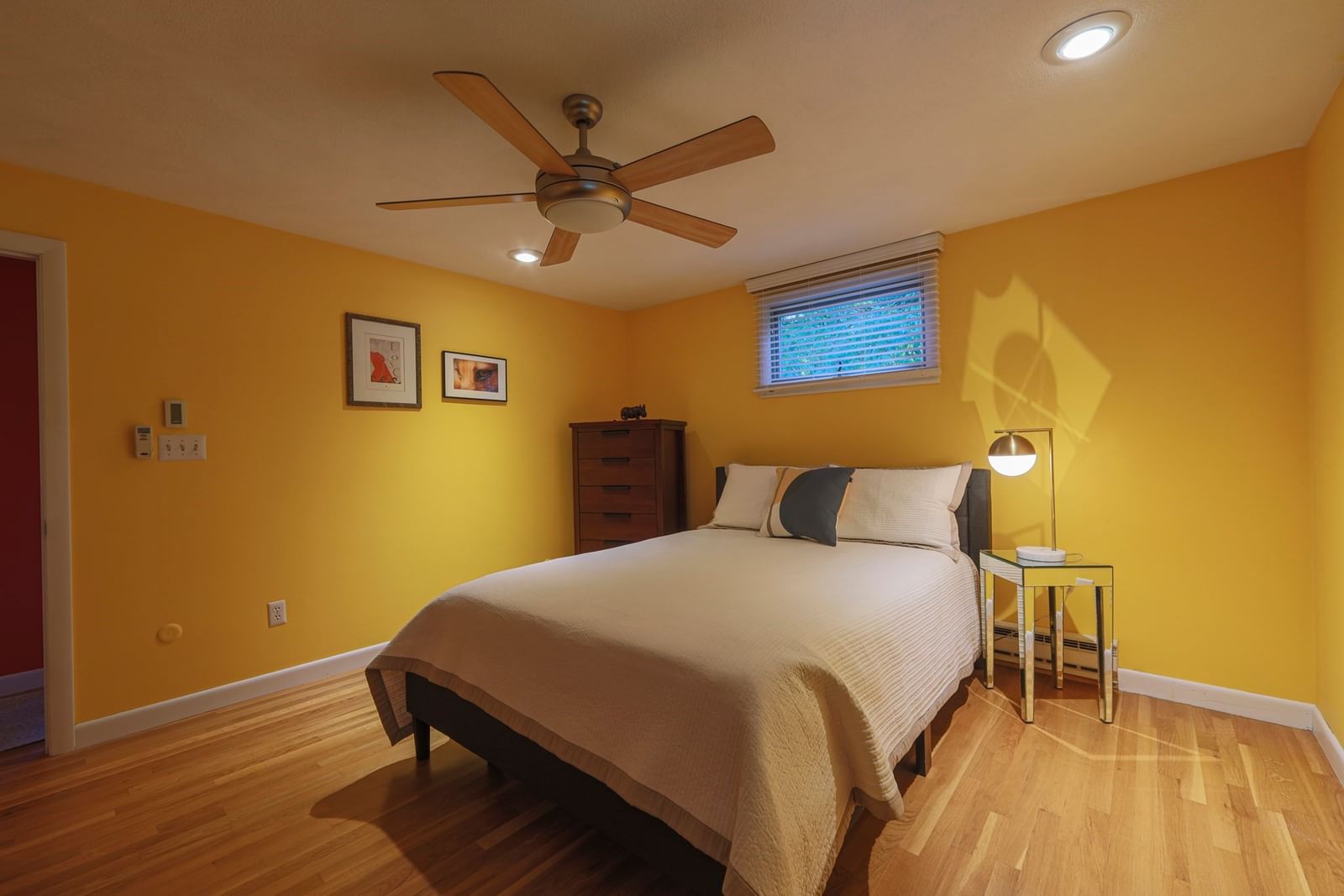12 Stevens Pl Saugus — Photo 18 of 31