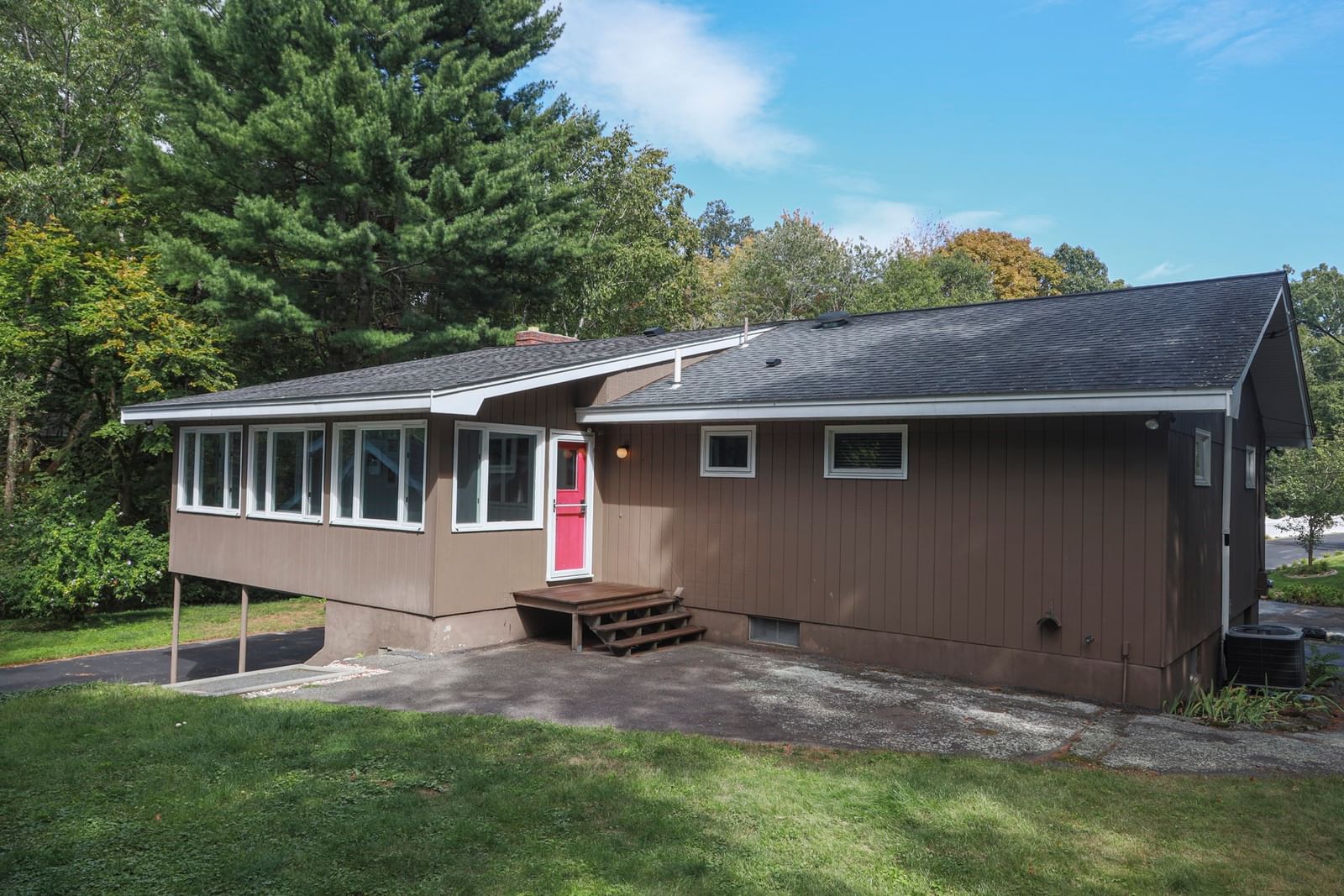 12 Stevens Pl Saugus — Photo 28 of 31