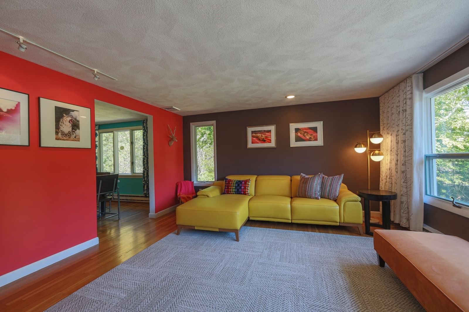 12 Stevens Pl Saugus — Photo 5 of 31