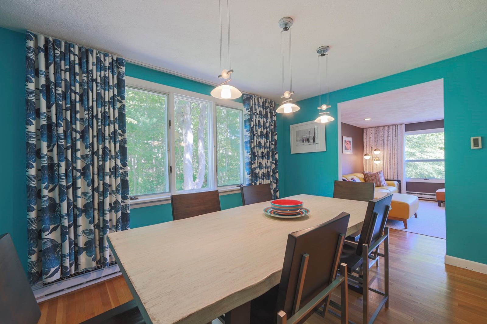 12 Stevens Pl Saugus — Photo 7 of 31