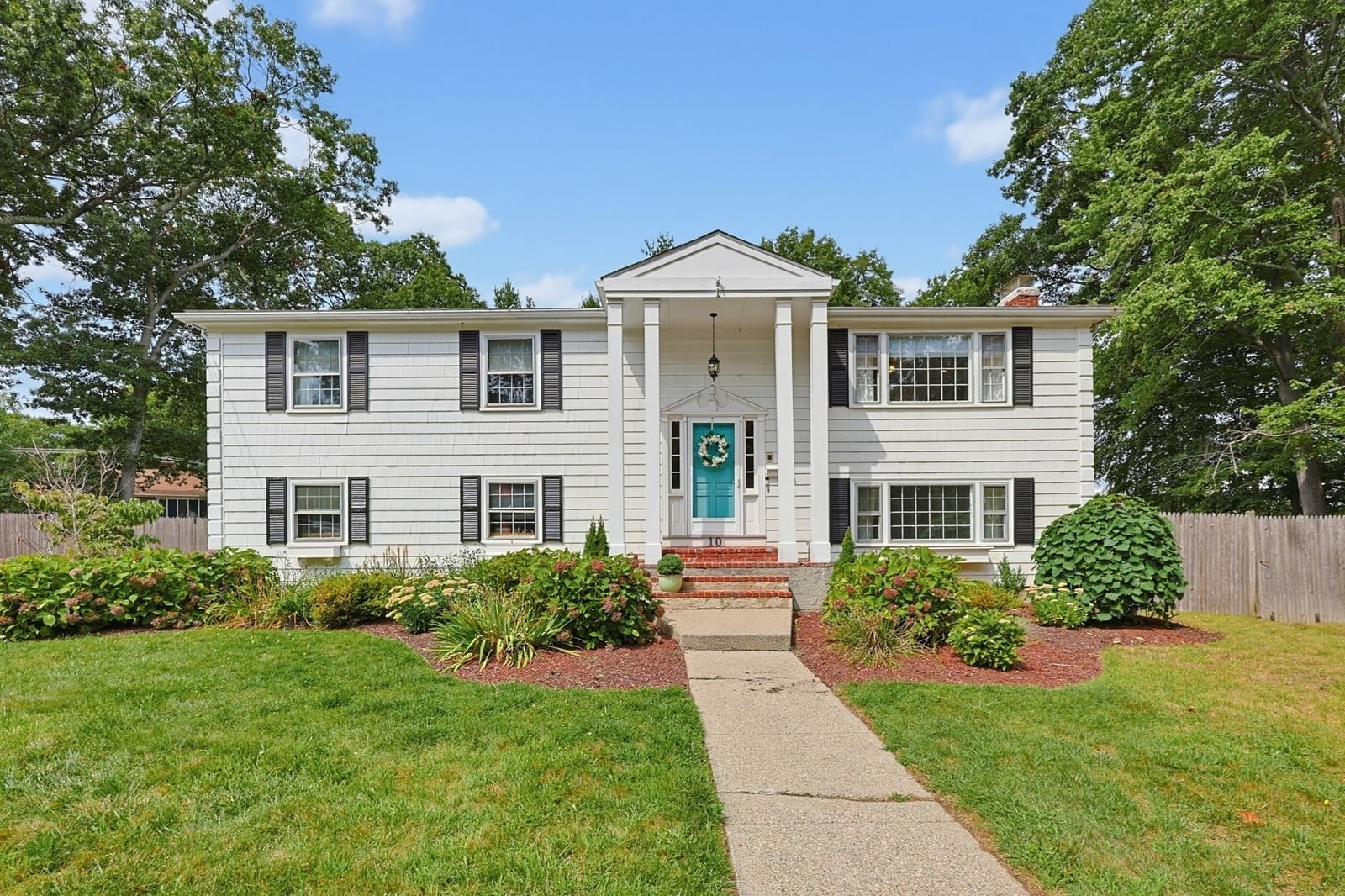 Property at 10 Howe Circle, Randolph, MA 02368