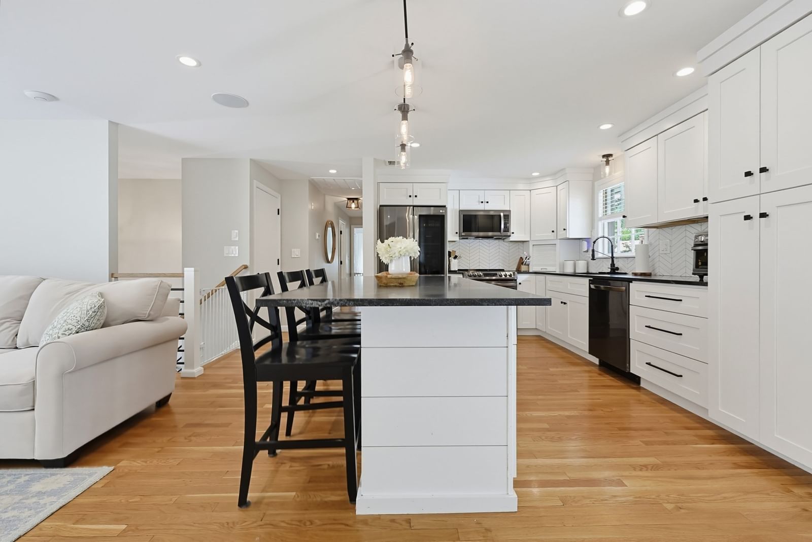 10 Howe Circle Randolph — Photo 5 of 42