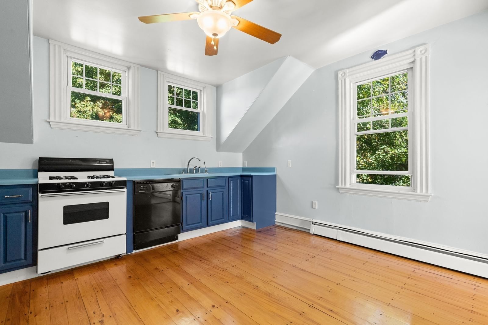 163 South St #D Rockport — Photo 8 of 15