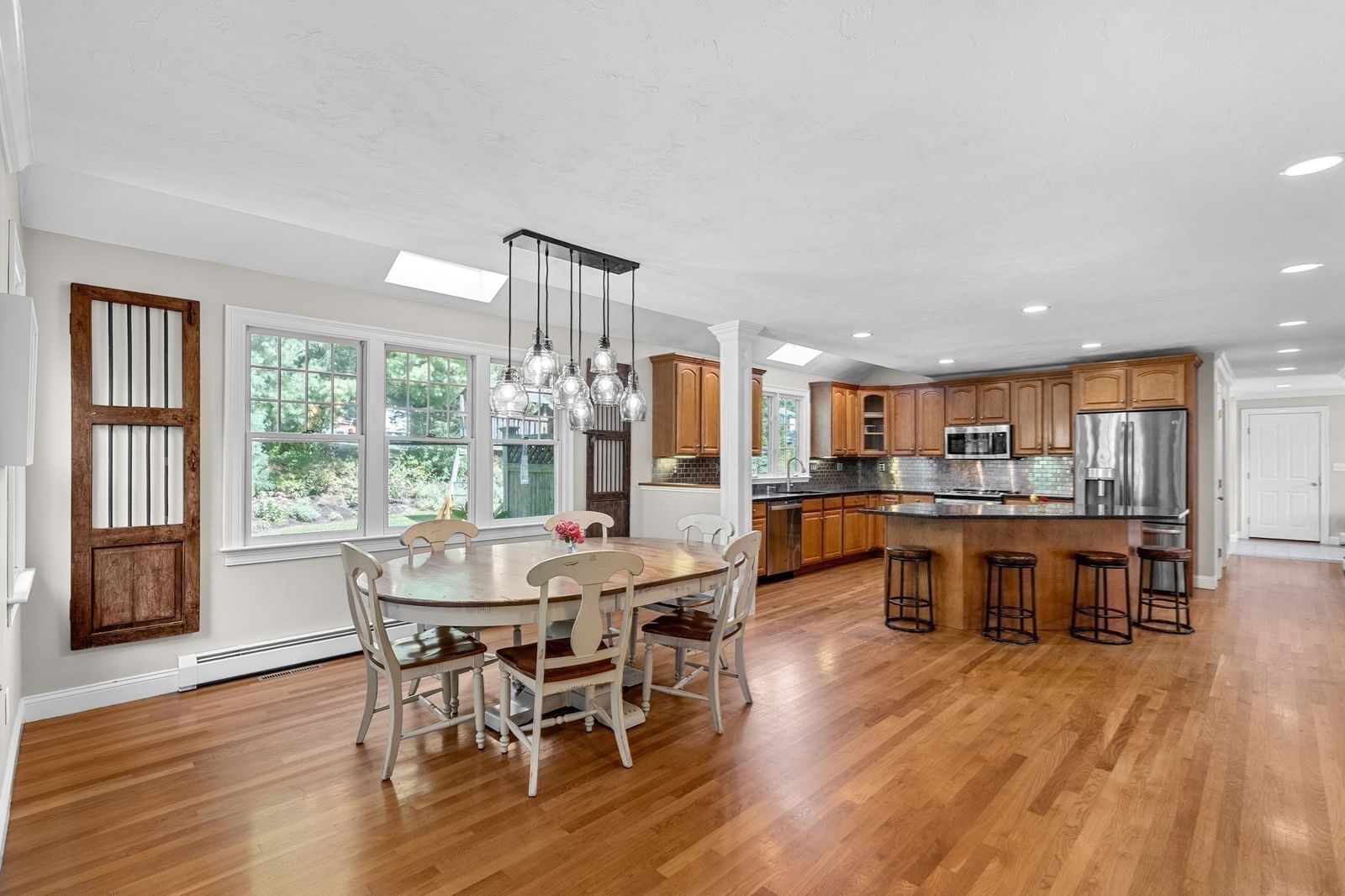 94 Valley Street Duxbury — Photo 10 of 40