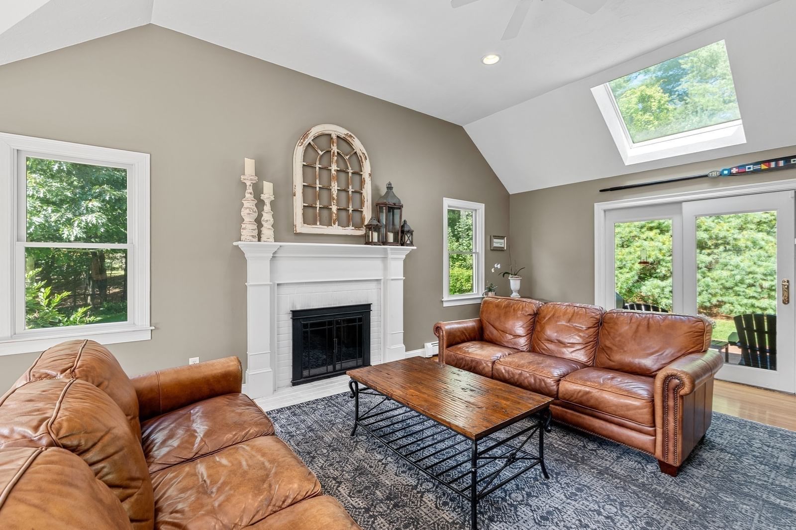 94 Valley Street Duxbury — Photo 12 of 40