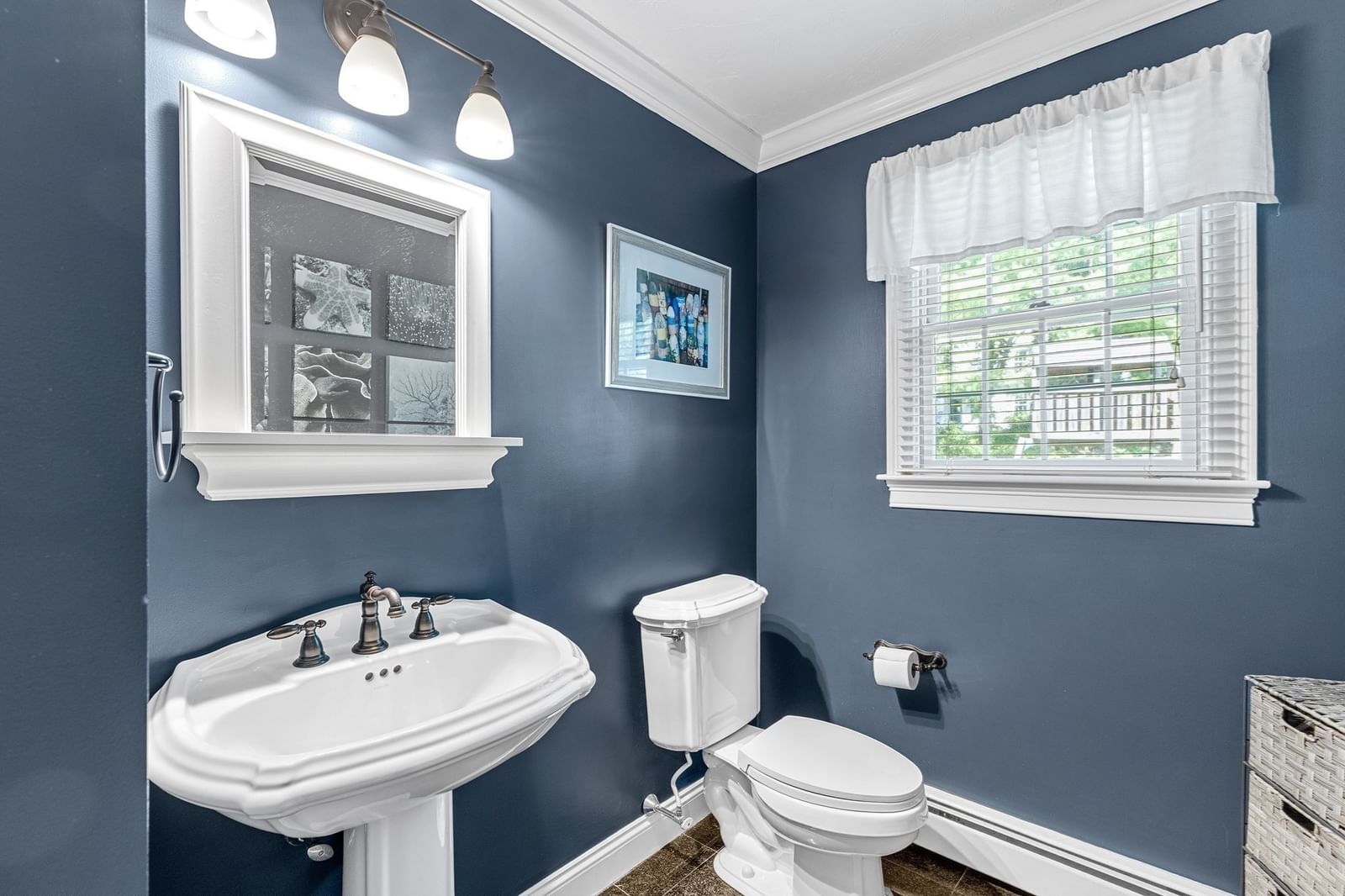 94 Valley Street Duxbury — Photo 18 of 40