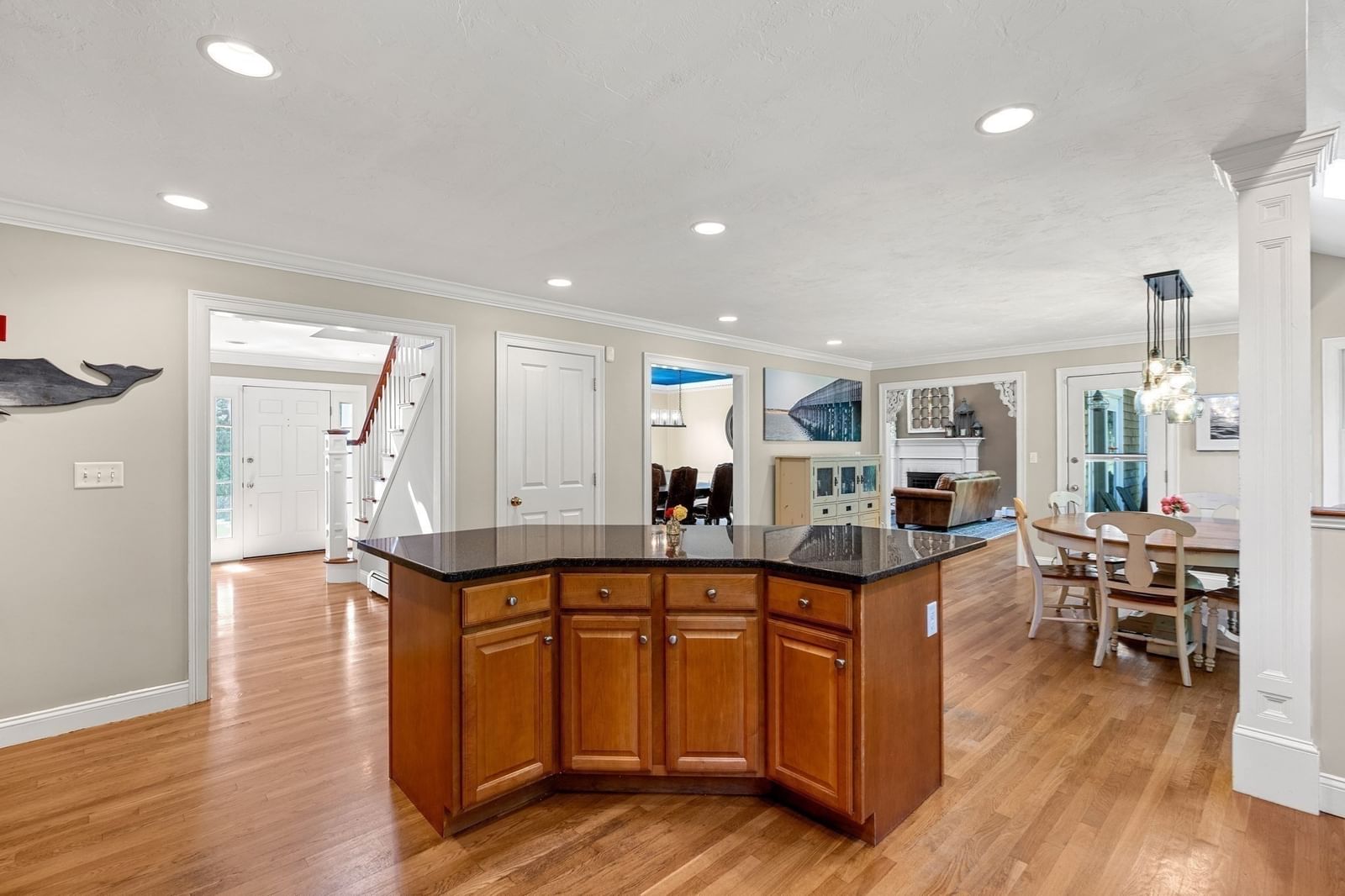 94 Valley Street Duxbury — Photo 9 of 40