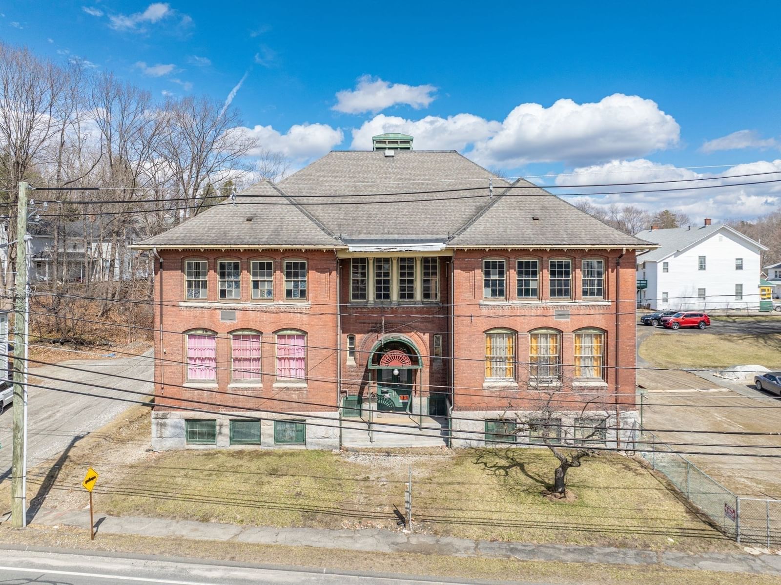 40 Pecks Rd Pittsfield — Photo 1 of 36