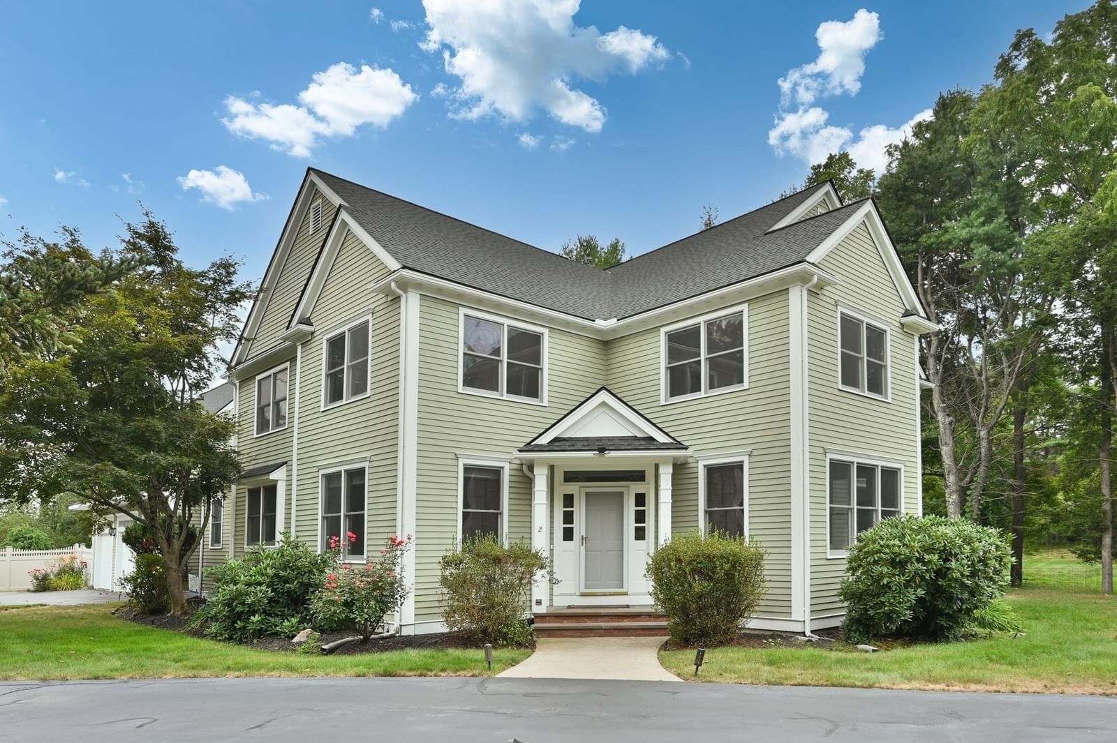 2 Wild Meadow Ln Natick — Photo 3 of 42