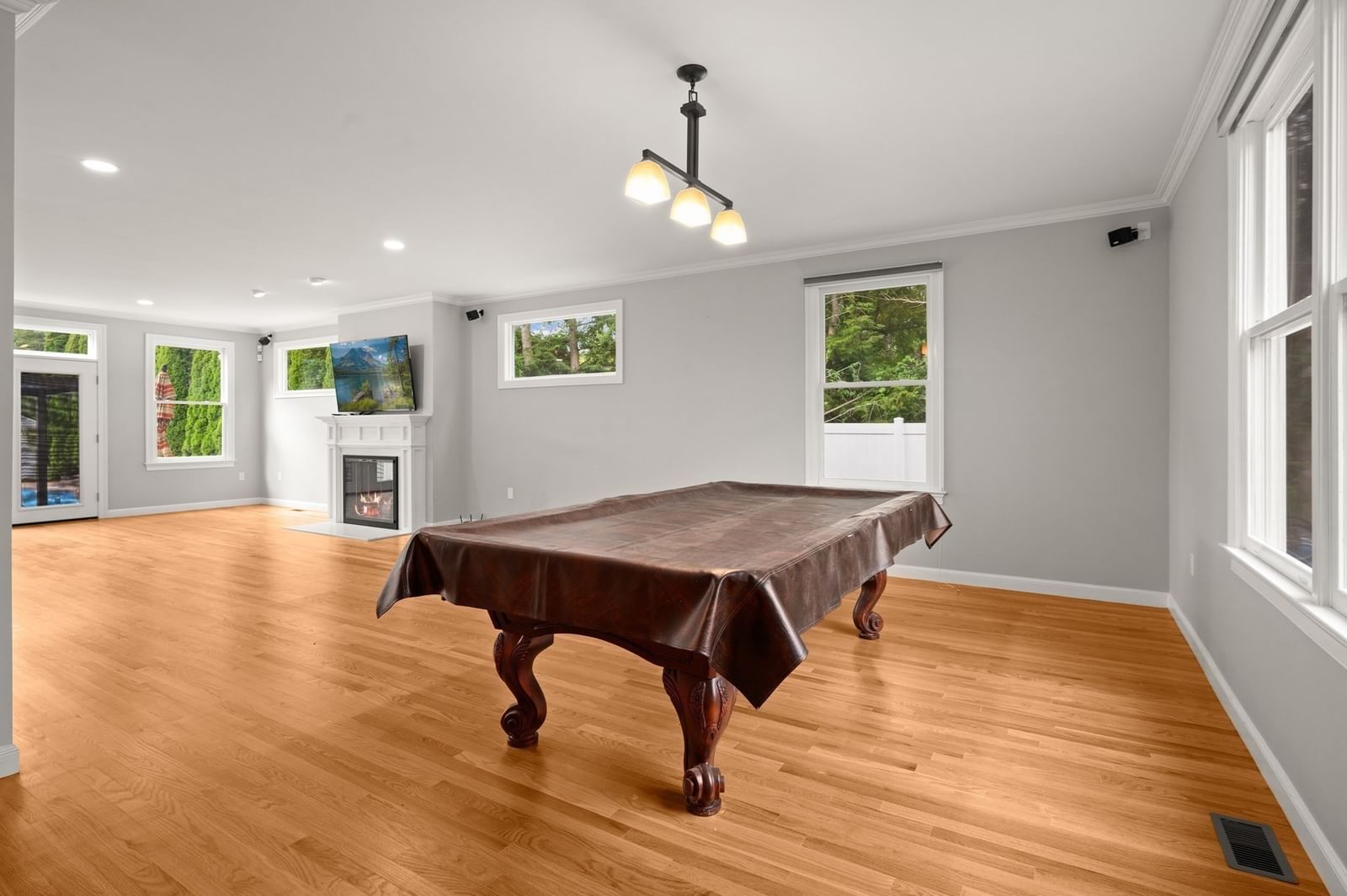 2 Wild Meadow Ln Natick — Photo 7 of 42