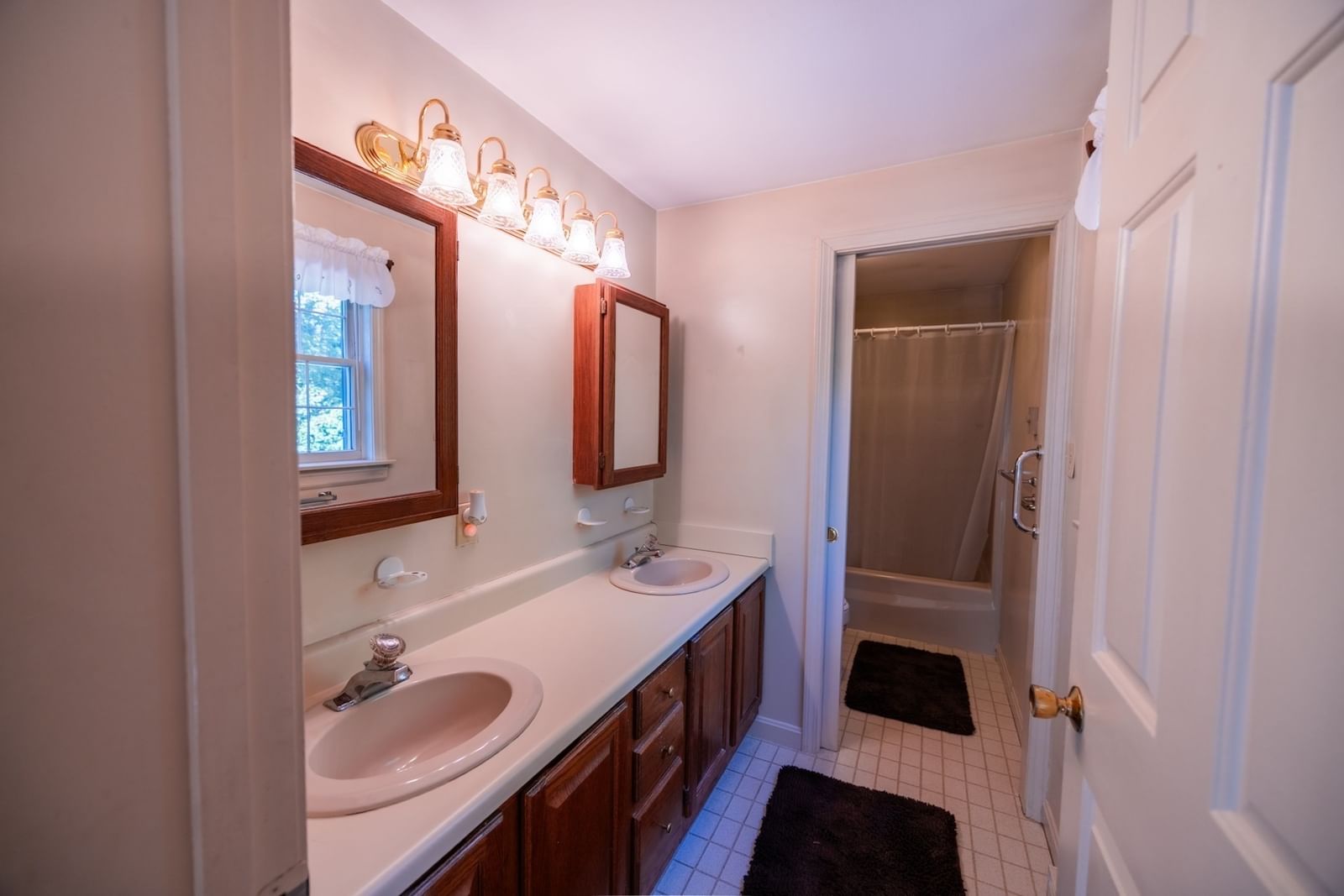 155 Long Hill Rd West Brookfield — Photo 31 of 35