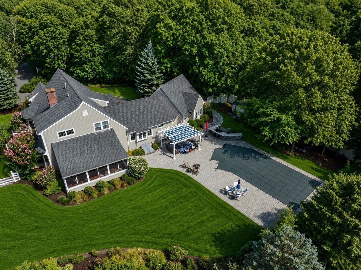 55 Seapuit Rd Barnstable — Photo 4 of 42