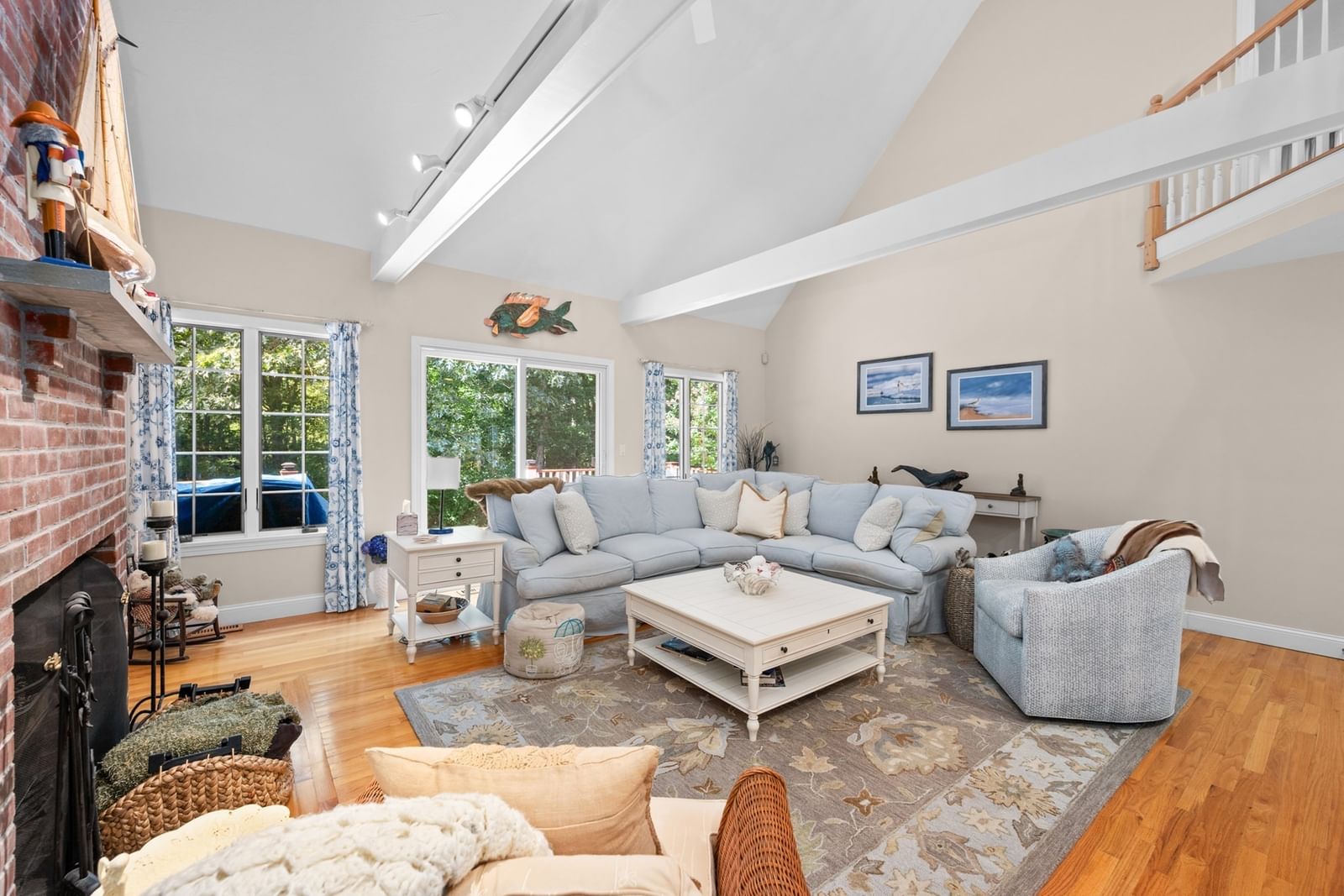 55 Seapuit Rd Barnstable — Photo 7 of 42