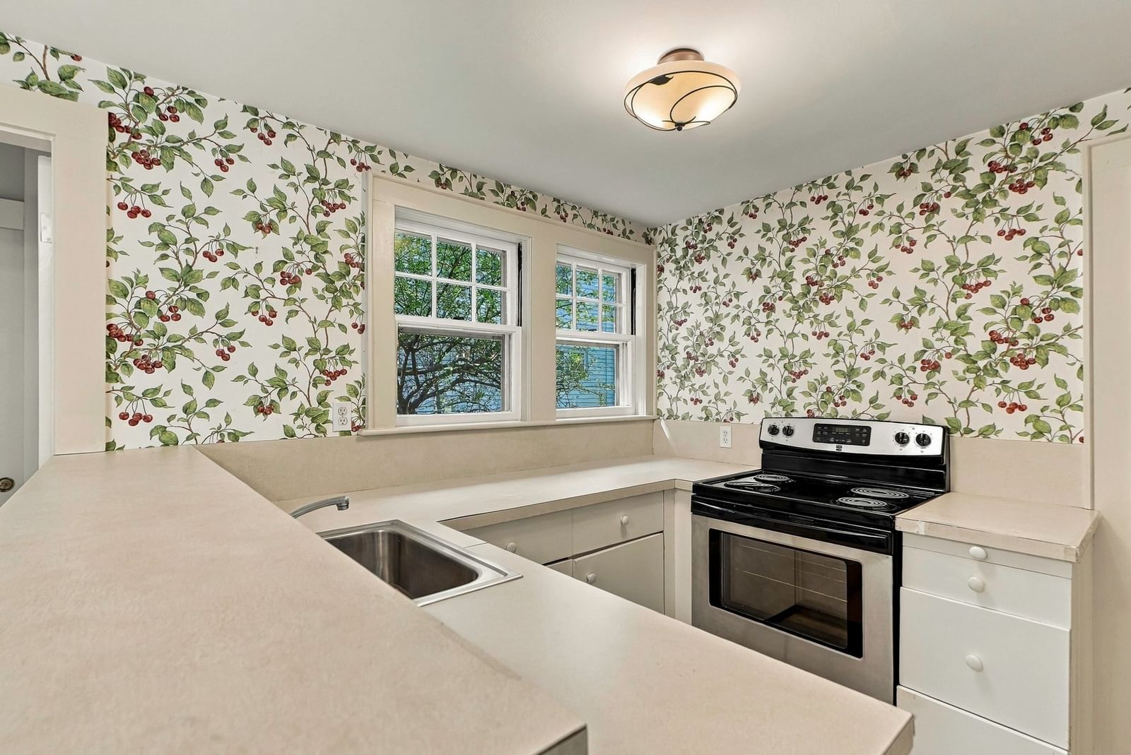 3 Preble Gardens Rd Belmont — Photo 20 of 42