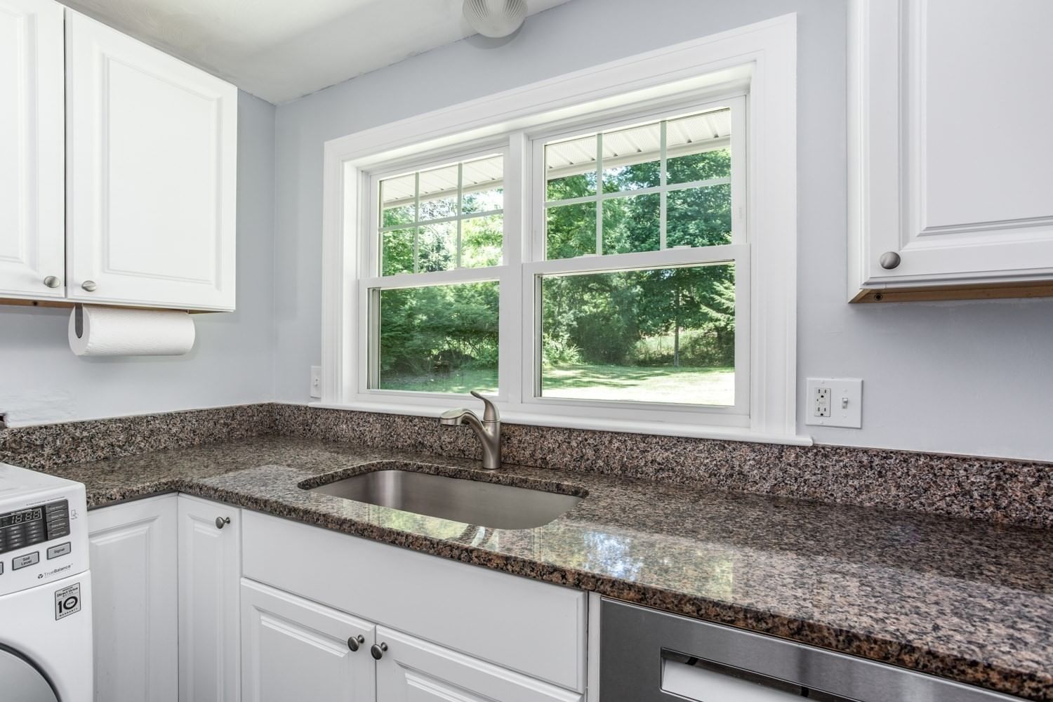 12 Terri Rd Framingham — Photo 16 of 36