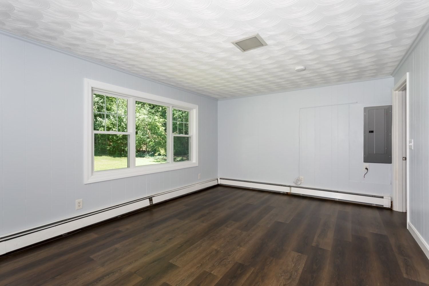 12 Terri Rd Framingham — Photo 18 of 36