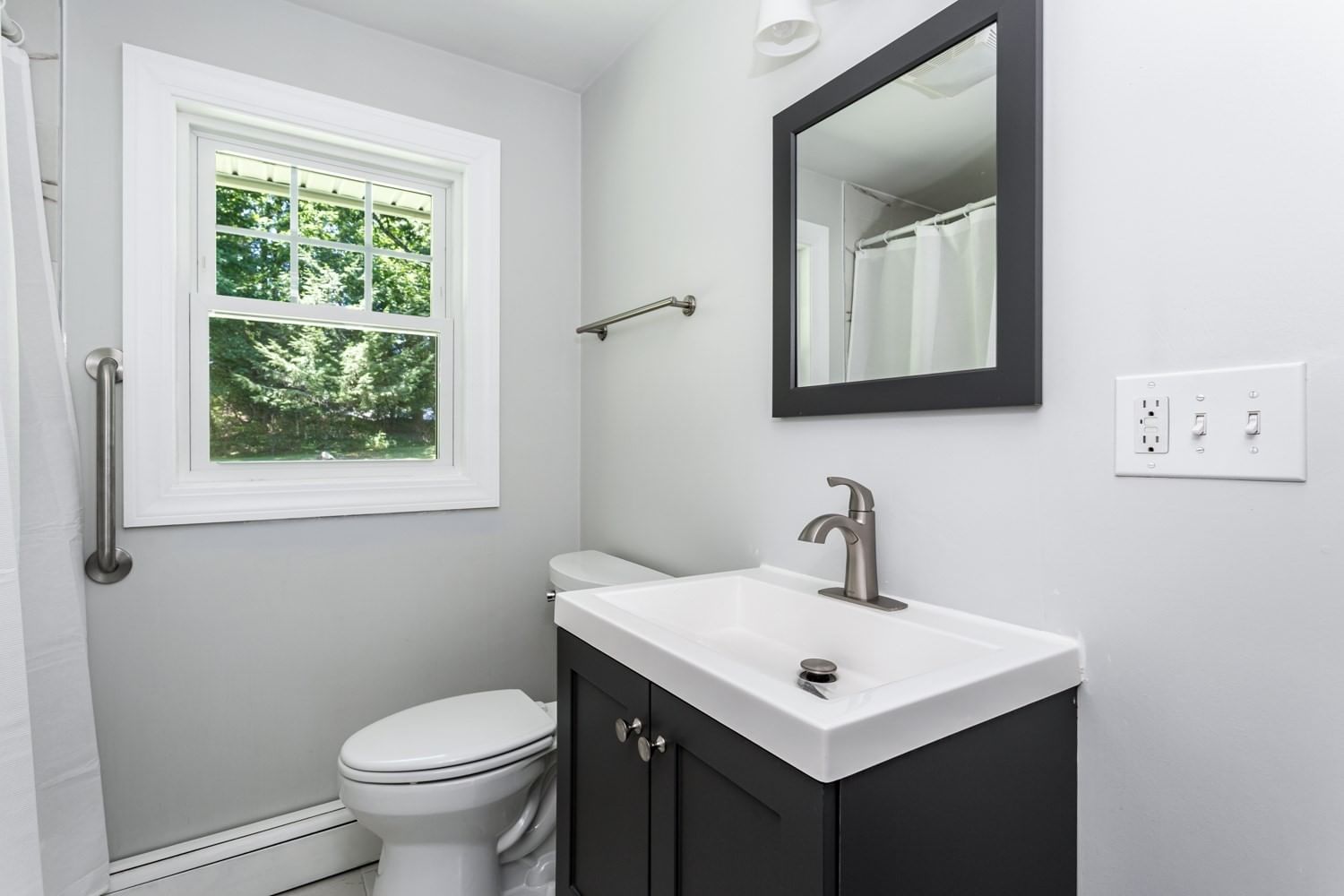 12 Terri Rd Framingham — Photo 26 of 36