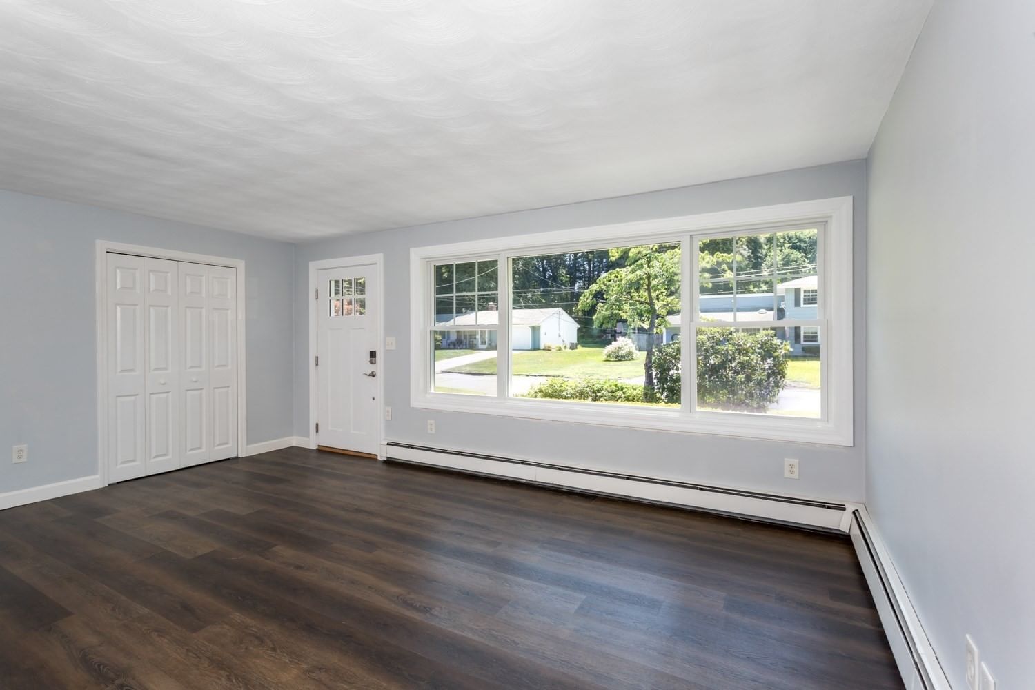12 Terri Rd Framingham — Photo 6 of 36